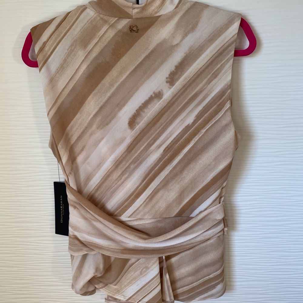 Donna Karan V-Neck Knit Top - Beautiful! NWT - Picture 4 of 15